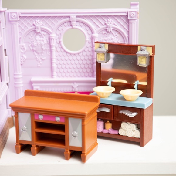 Fisher Price Loving Family Doll House Grand Manor Mansion with 22 Accessories! - Picture 6 of 11